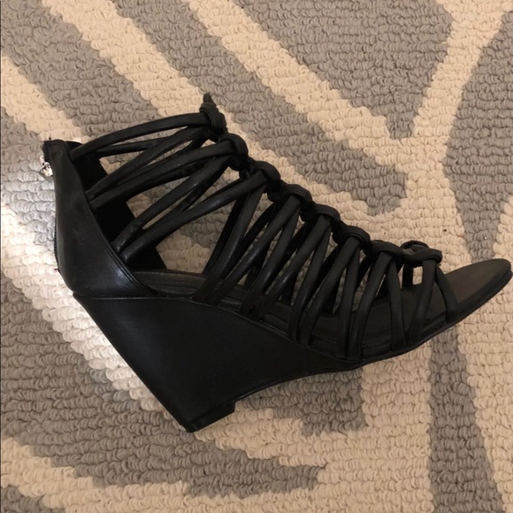 Express Wedges - Picture 3 of 4